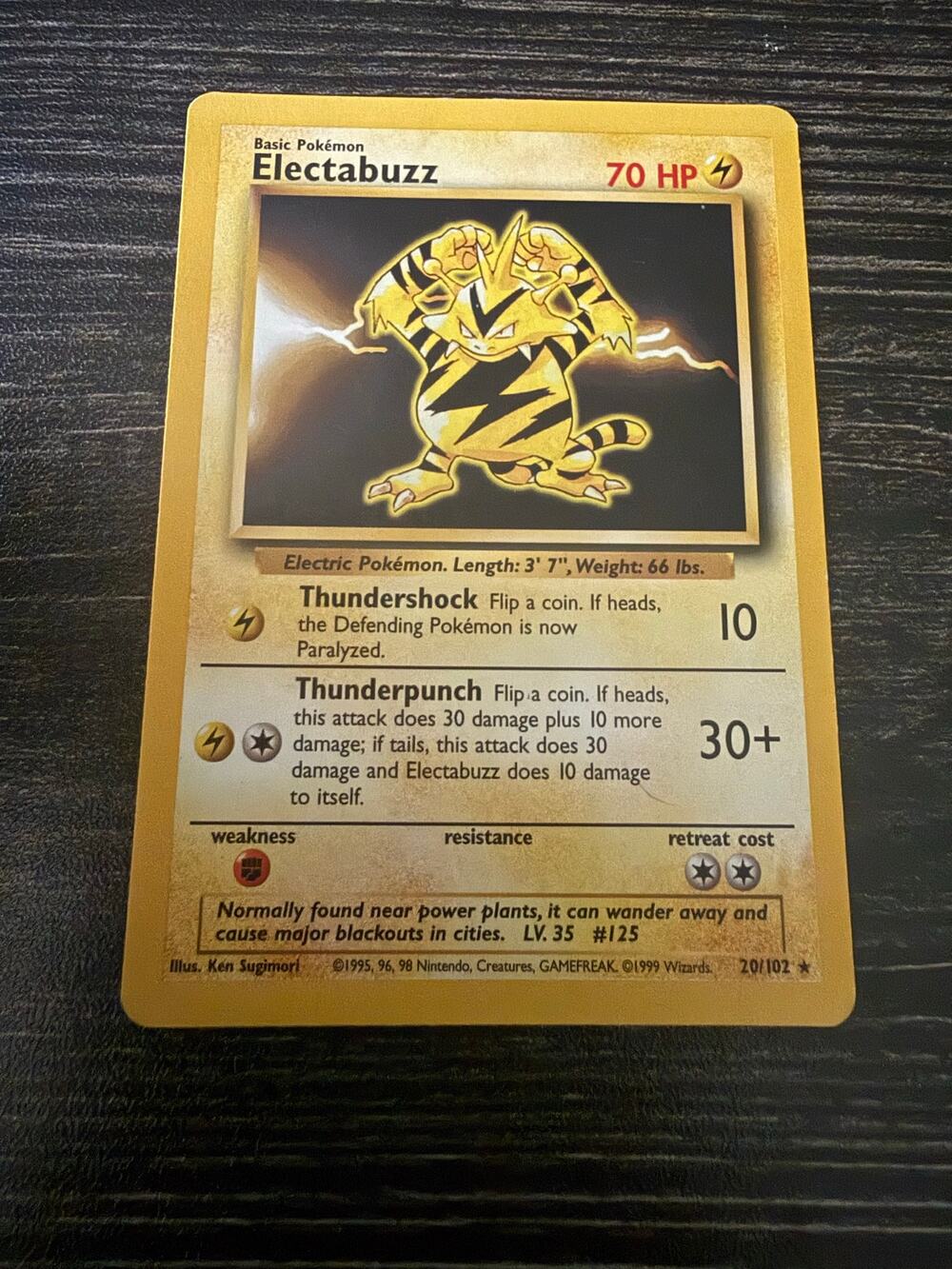 Vintage Pokémon Card Base Set Shadowless Electabuzz 20/102 Rare WOTC 1999